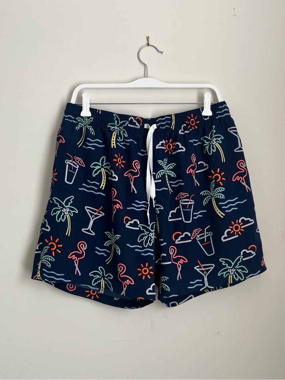 Chubbies The Neon Lights Classic Swim Trunks Sz XL Inseam 5.5" Poolside Beach